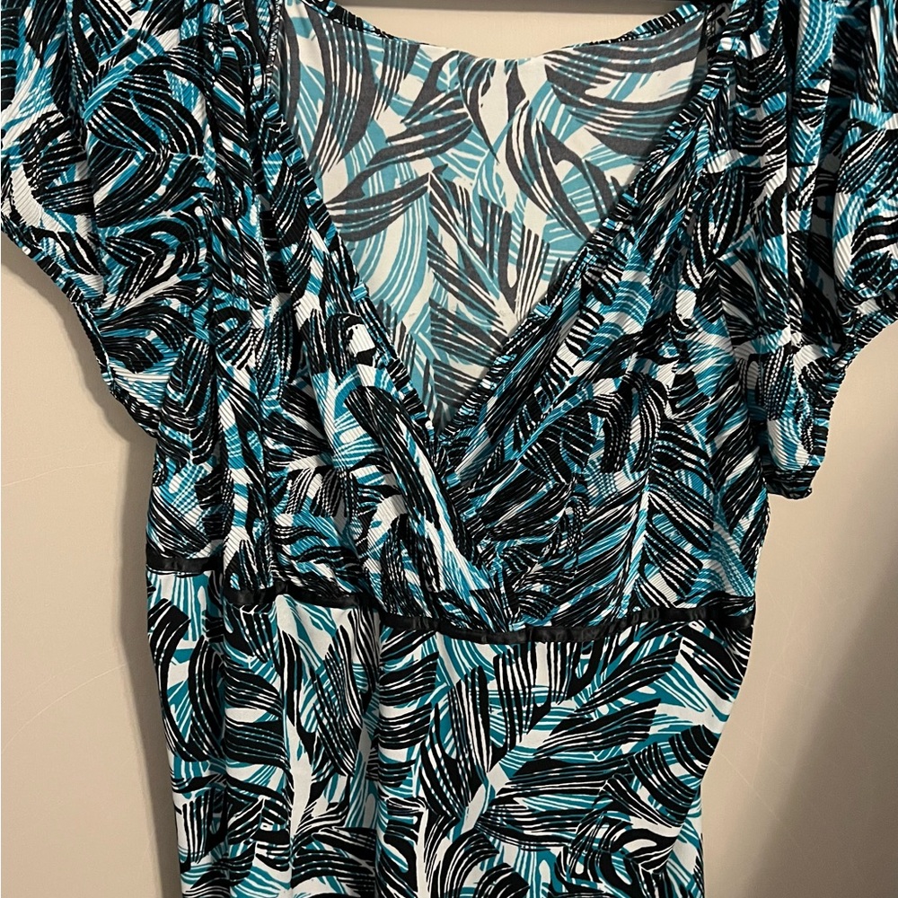Venezia Blue and Black Short Sleeve Tee